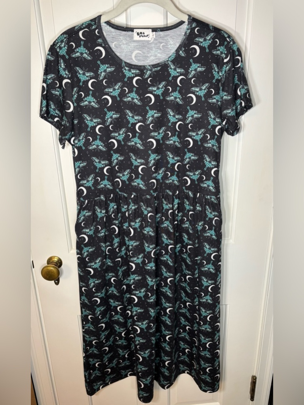 Em & Sprout Luna Moth Moon Midi Short Sleeve Dress Women’s Large Pockets